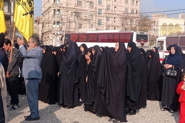 تشییع پیکر شهید مدافع حرم رضا مرادی در باقرشهر 