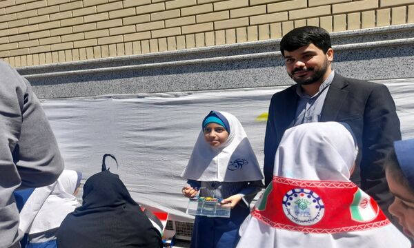 حضور پرشور کودکان آباده در راهپیمایی روز جهانی قدس
