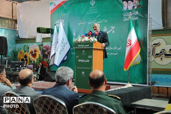 جشن شکوفه ها با حضور وزیر آموزش و پرورش 
