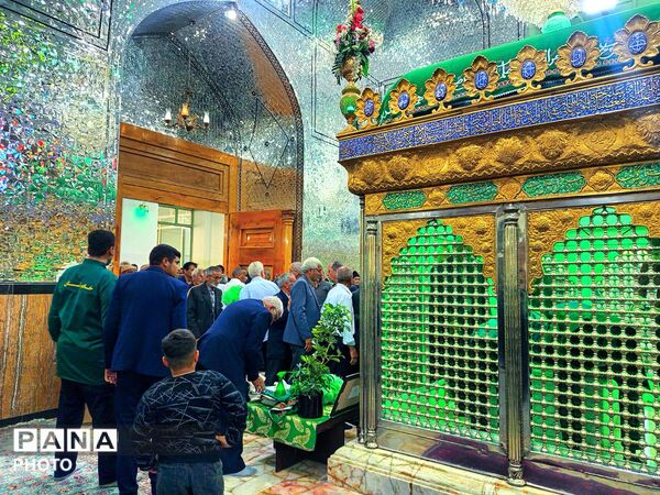 غبارروبی مزار مطهر امامزاده سید مرتضی