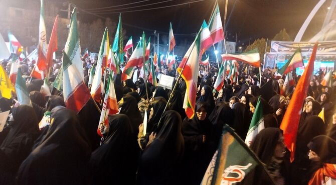 نورآباد میزبان جوان بازمانده ناو دنا در شب چهل‌وهشتم بیعت