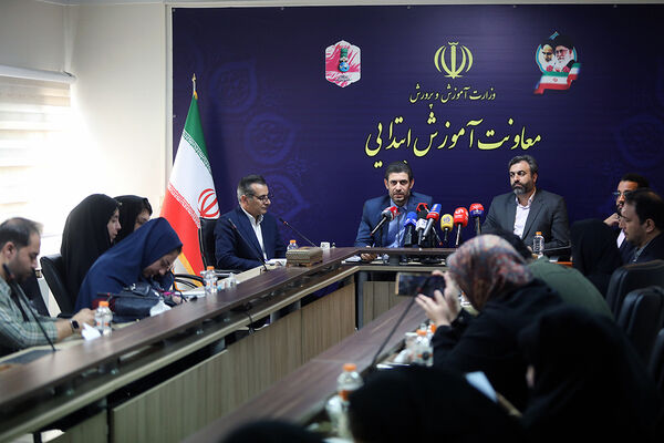 نشست خبری به‌مناسبت آغاز ثبت‌نام کلاس اولی‌ها