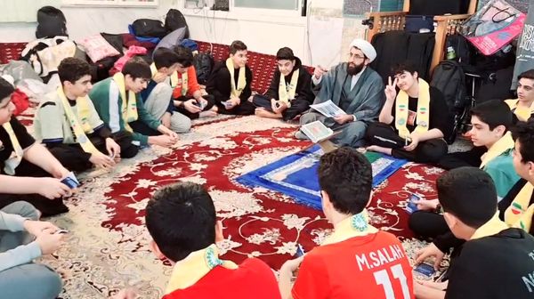 اعتکاف دانش‌آموزی در گرگان