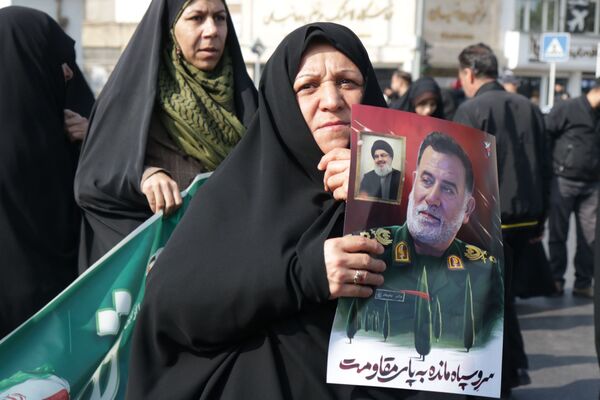 مراسم باشکوه تشیع شهید سردار نیلفروشان در مشهد مقدس 