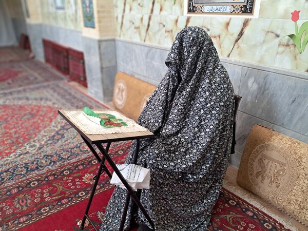 برپایی مراسم جز خوانی در مسجد امام علی (ع)