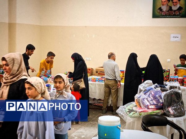 نمایشگاه نوشت‌افزار ایرانی اسلامی در کاشمر