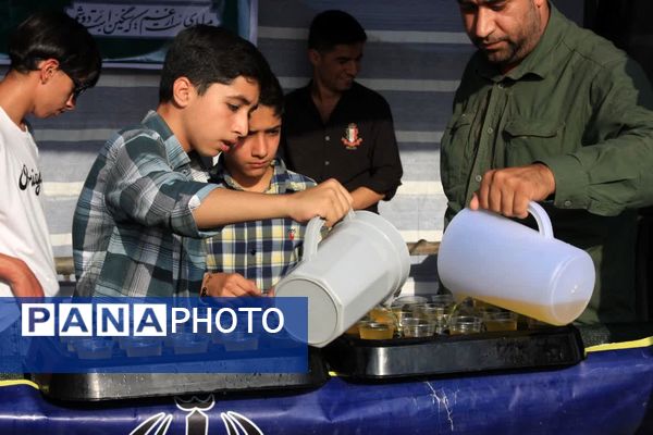 برنامه تلویزیونی محفل قرآنی خــادم الرضــا