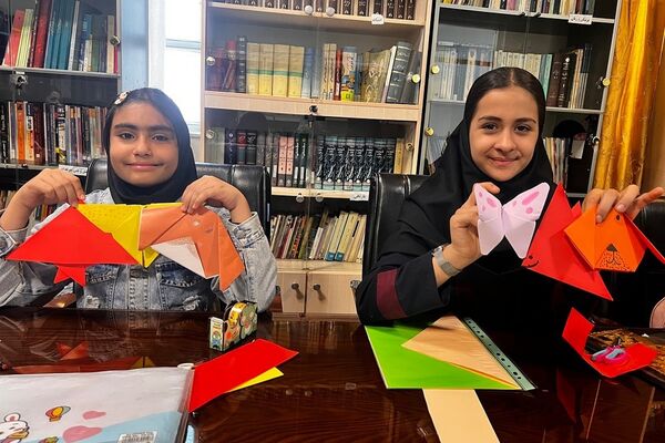کارگاه «خلاقیت و شادی با اوریگامی» در پژوهش‌سرای دانش‌آموزی کاوش کهریزک 