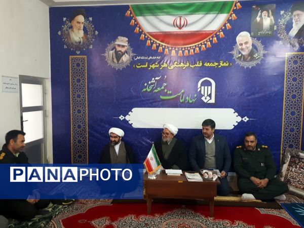 دیدار فرماندار سملقان با بانوان شاغل شهرستان 