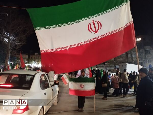 شب میدانداری دختران در خط مقدم