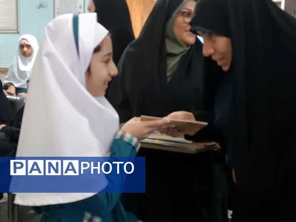 آغاز فصل شکوفه ها در بندرعباس 