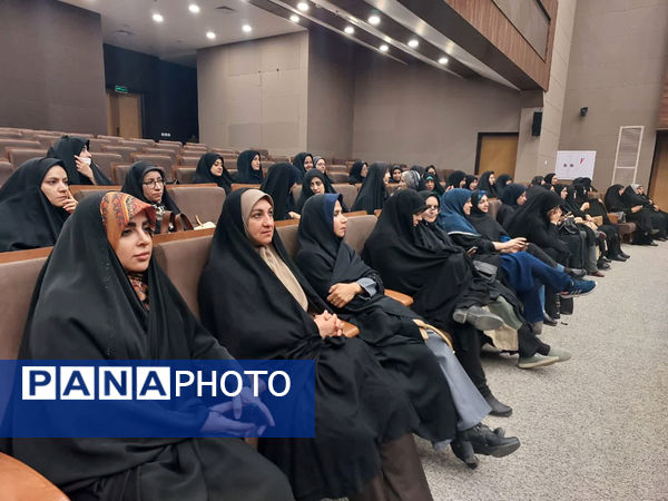 گردهمایی مشاوران مدارس قم