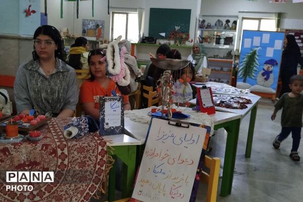 استقبال چشمگیر از غرفه کارآفرینی اعضای کانون پرورش فکری کودکان و نوجوانان اندیشه