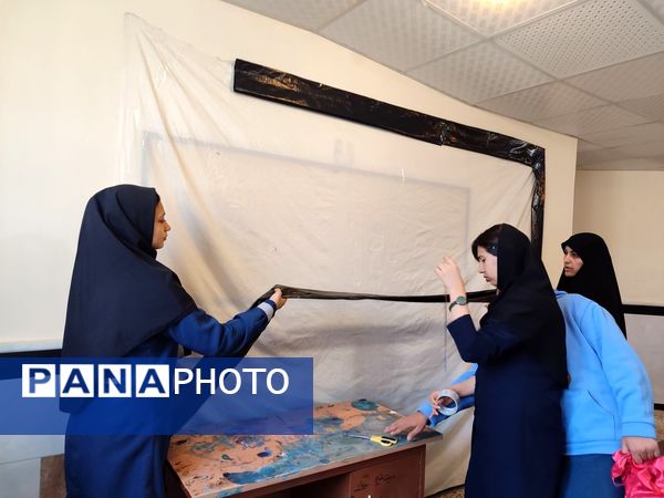 فضا‌سازی مدرسه انقلاب در هنرستان بصیرت آشخانه