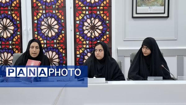 اختتامیه‌ دوره کتابخوانی «نجاح» در کتابخانه مرکزی استان قم