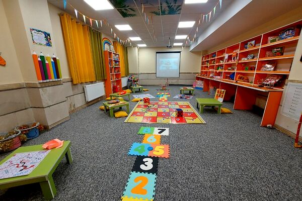 افتتاحیه اتاق بازی و یادگیری دبستان دخترانه مهرنگار باقرشهر 