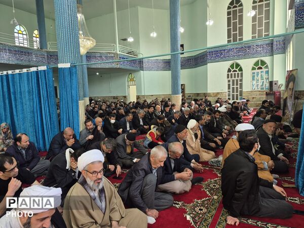 برگزاری اولین نماز جمعه فارسان در ماه رمضان 