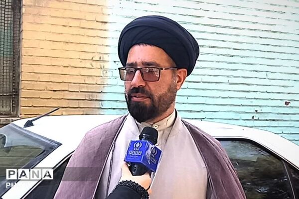 آیین کلنگ‌زنی مدرسه ۹ کلاسه انقلاب اسلامی فلاورجان
