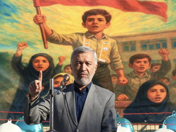 برگزاری یادواره وطن یار همزمان با نواخته شدن زنگ استکبارستیزی 