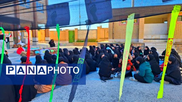 استقبال از شهدای گمنام در دبیرستان حضرت زینب(س) شهرستان لنده