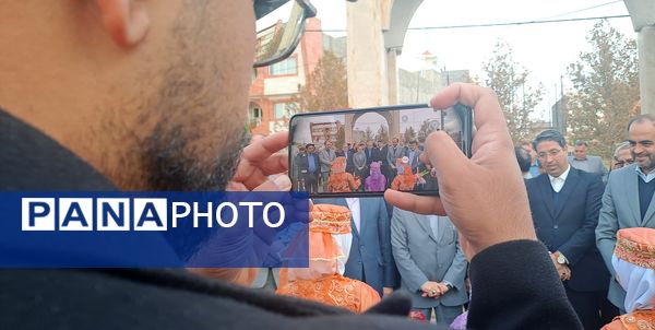 مراسم استقبال از وزیر آموزش و پرورش در گلزار شهدای نیشابور 