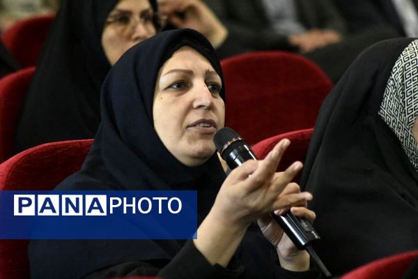 جلسهٔ بررسی چالش‌های آسیب‌های اجتماعی و نظام مراقبت‌های اجتماعی دانش‌آموزان (نماد) منطقهٔ پردیس