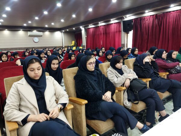 اردوی تمشک، تجربه‌ای متفاوت از کانون امید