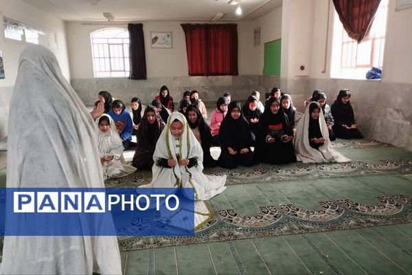  نماز جماعت آموزشگاه آیت الله طالقانی در ماه مبارک رمضان 