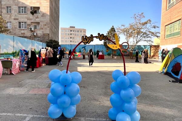 مهد اولیا؛ ابتکار خلاقانه معاون پرورشی دبستان سعادت برای مشارکت ویژه اولیا با کادر مدرسه
