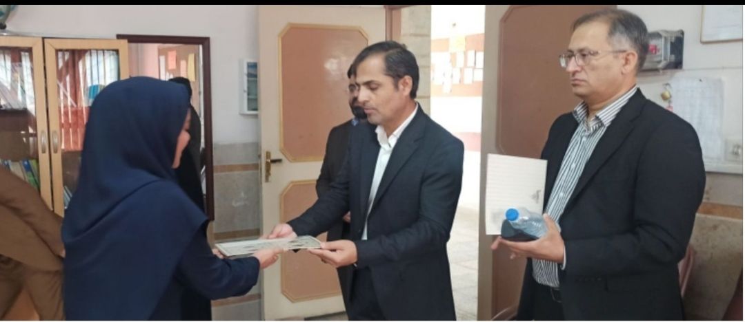 معلمان و مربیان نقش مهمی در اجرای طرح «نماد» دارند