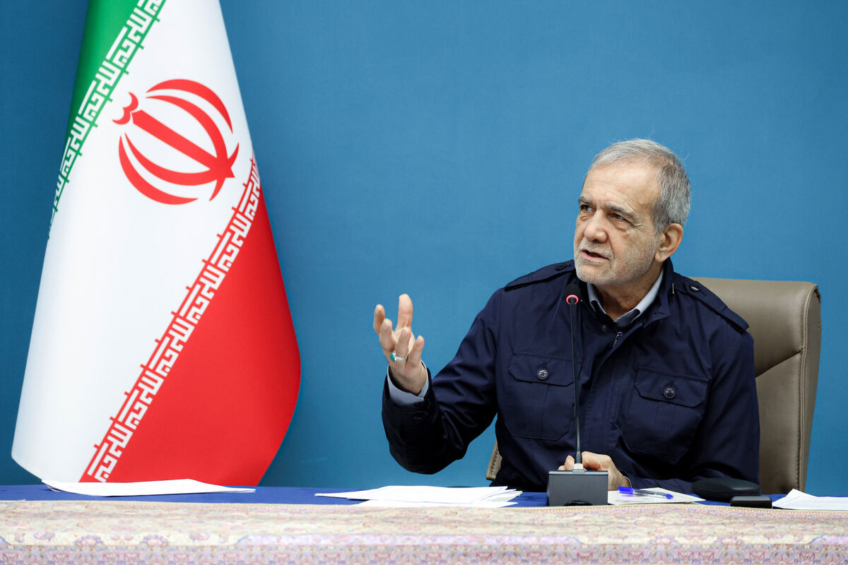 تمام نارسایی‌ها با اتکا به ذهن خلاق نوجوانان و جوانان قابل حل است