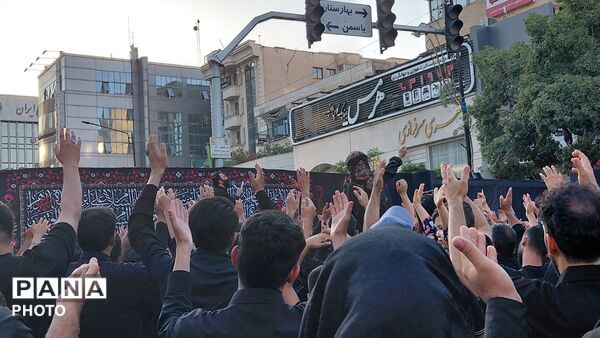 مراسم عزاداری عصر عاشورا و خیمه‌سوزان در مشهد
