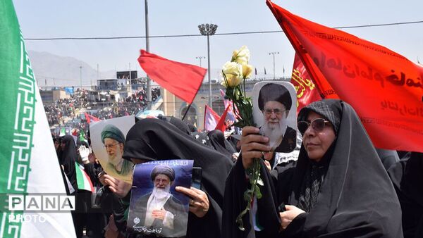 همگام با ملت ایران؛ حضور کانون پرورش فکری لرستان در آیین وداع و تشییع رهبر شهید