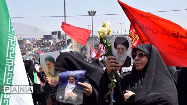 همگام با ملت ایران؛ حضور کانون پرورش فکری لرستان در آیین وداع و تشییع رهبر شهید