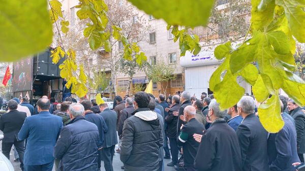 شکوه حضور فرهنگیان مناطق تهران در تشییع شهید گمنام