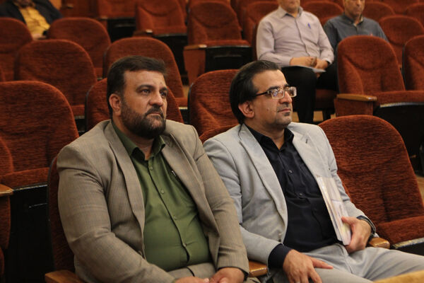 هم‌افزایی دانشگاه آزاد و آموزش و پرورش برای ارتقای آموزش متوسطه در کاشان