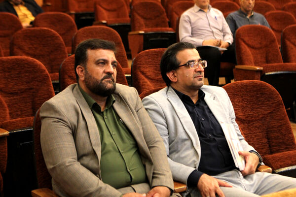 هم‌افزایی دانشگاه آزاد و آموزش و پرورش برای ارتقای آموزش متوسطه در کاشان