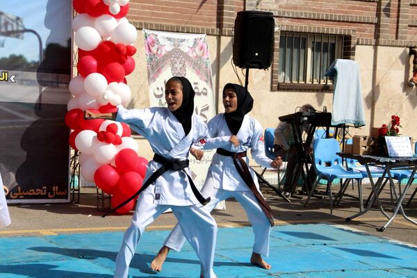 پروازِ شورِ ورزش در کاوه آهنگر