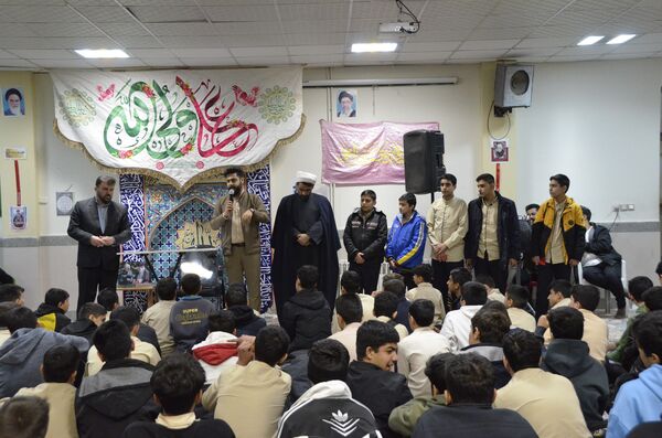 جشن ولادت امام علی (ع) و روز پدر در دبیرستان دوره اول ابوریحان بیرونی ۲