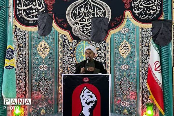 فیروزکوه در «جمعه انتقام»؛ میثاق مردم با خون شهیدان در مصلی نماز جمعه