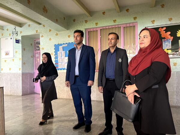 تجلیل از دانش‌آموزان محجبه 