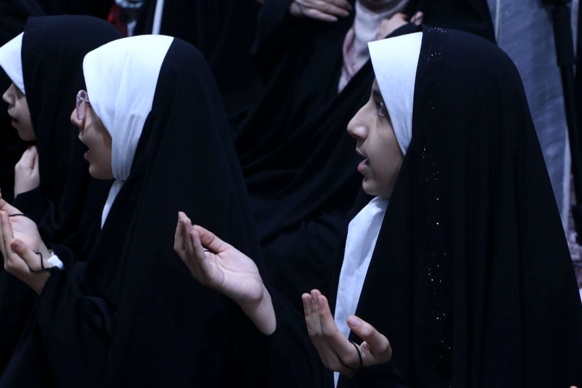 شبِ خلوتِ دل‌ها، آغاز اعتکاف دانش‌آموزی صفادشت در مسجد اباصالح الهمدی