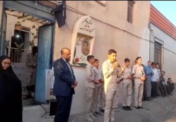 خانه‌ای که هنوز عطر شهید در آن جاری است