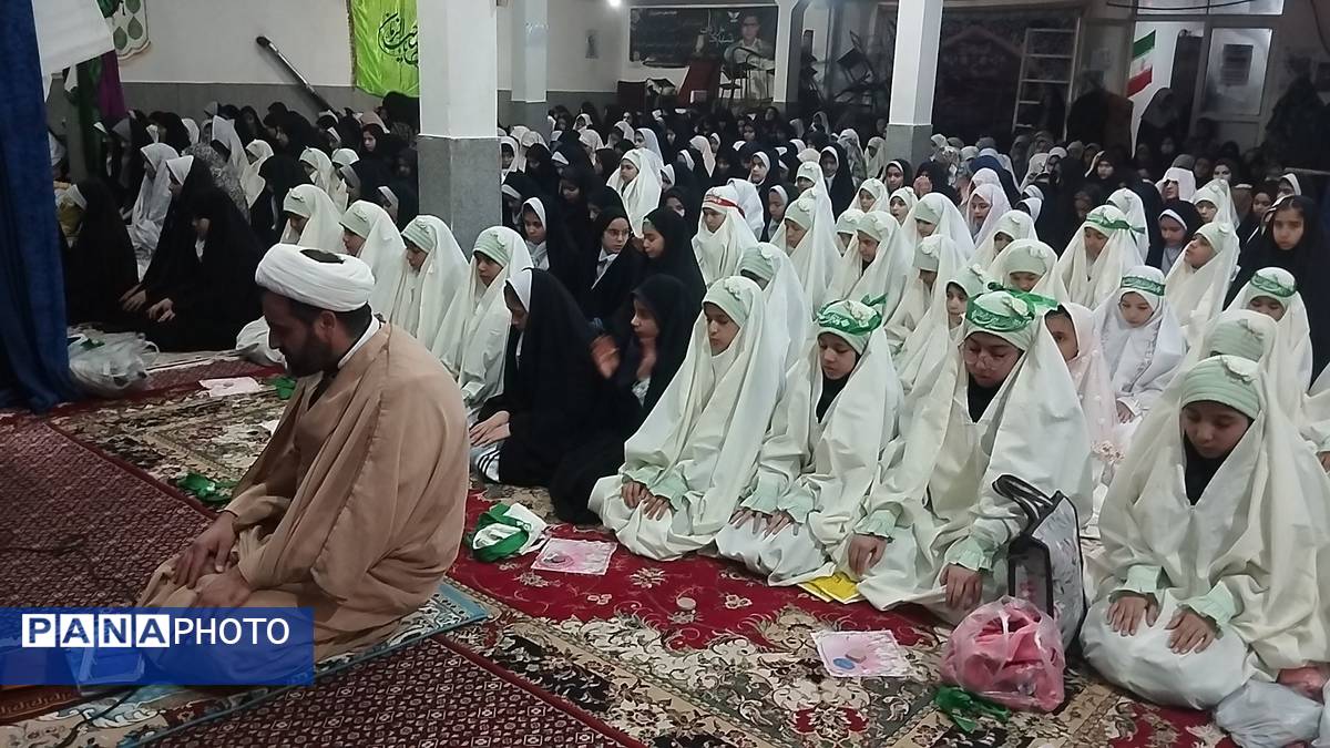 ضیافت افطاری در دبستان دخترانه مهندس رحمانی فرد ناحیه ۱ مشهد مقدس