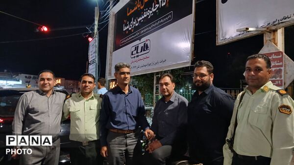 گوش به فرمان رهبریم
