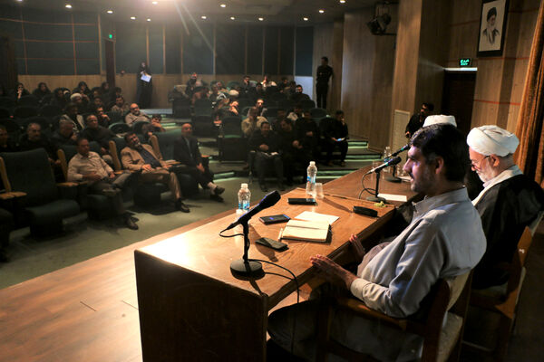 نشست صمیمی نمایندگان قم در مجلس با اصحاب رسانه