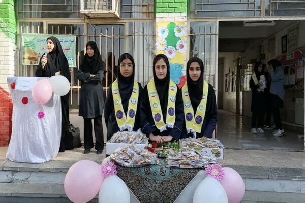 جشن میلاد باسعادت حضرت زینب کبری (س) و روز پرستار در دبیرستان شهید مجید دهنوی نیشابور