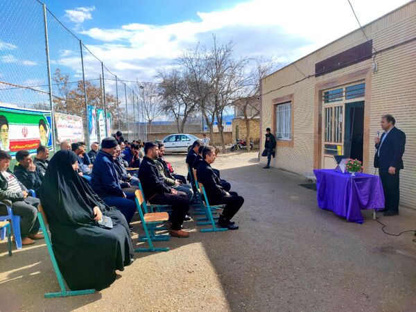 افتتاح چمن مصنوعی روستای قره مصلی