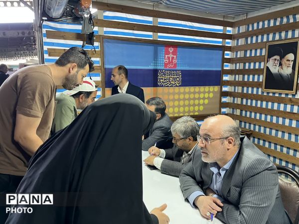 نمازجمعه همدان مانند همیشه میزبان میز خدمت دادگستری استان
