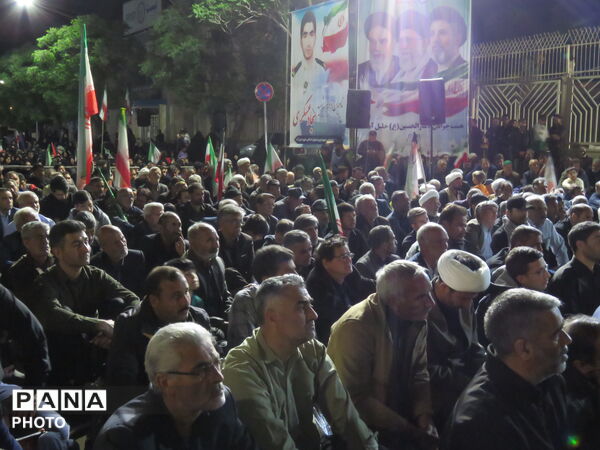 خروش مردم  خلیل آباد در حمایت از رزمندگان اسلام